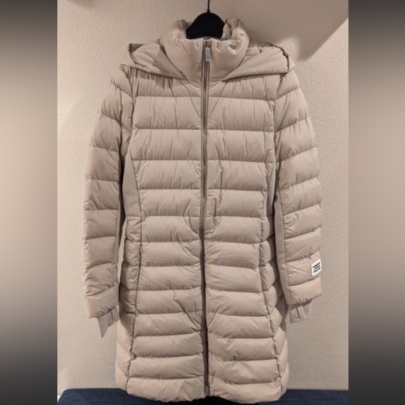 NEW..Burberry slim fit puffer coat NEW - Picture 6 of 10